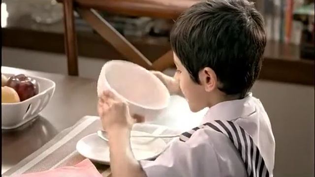 Kellogg's Corn Flakes - Stawberry смотреть онлайн