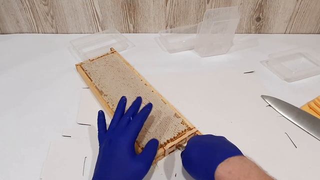 Разбирающийся в электротехнике