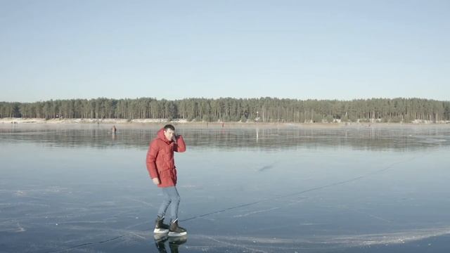 Зимний карьер - первый лёд с воздуха
