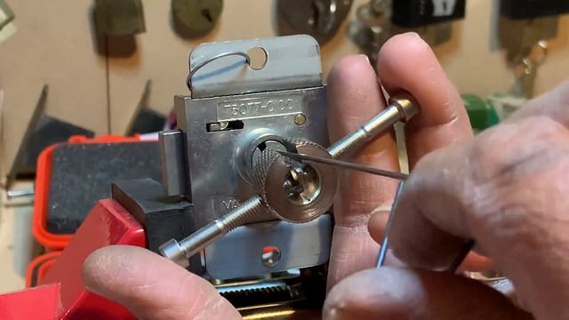 Home made pick for Lowe & Fletcher 7 lever deadbolt смотреть онлайн