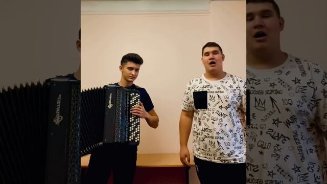 «Ялан аяк балачагым» баянда Айбулат Харисов смотреть онлайн