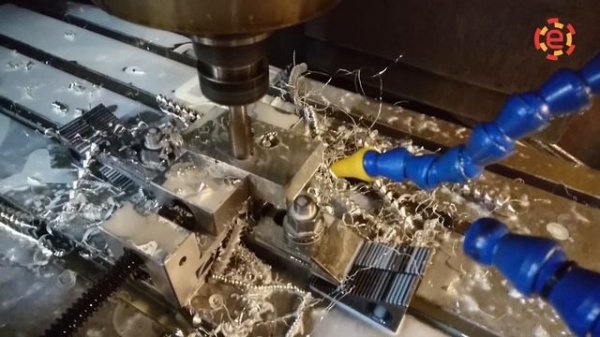 ТИТАНИУМ ЖЕСТКОЕ НАРЕЗАНИЕ РЕЗЬБЫ НА HURCO BMC 4020