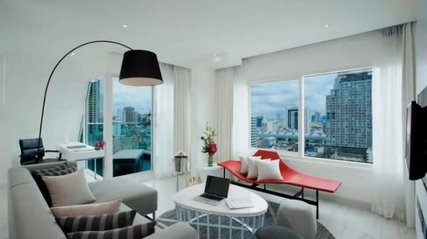 Centara Watergate Pavillion Hotel Bangkok, Bangkok, Thailand