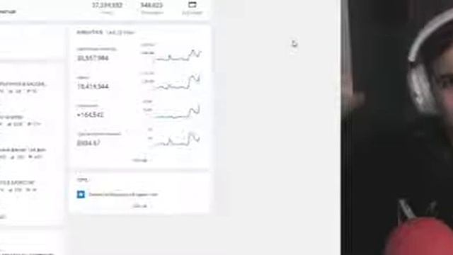 Лиззка смотрит видосики на стриме смотреть онлайн