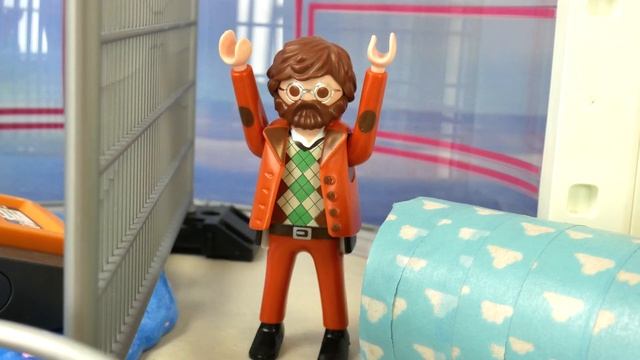 Playmobil příběh ÚTĚK Z SHOPPING CENTRA JAKO U ROBLOX! UČITELÉ VS ŽÁCI Rodina Dvořákova смотреть онлайн