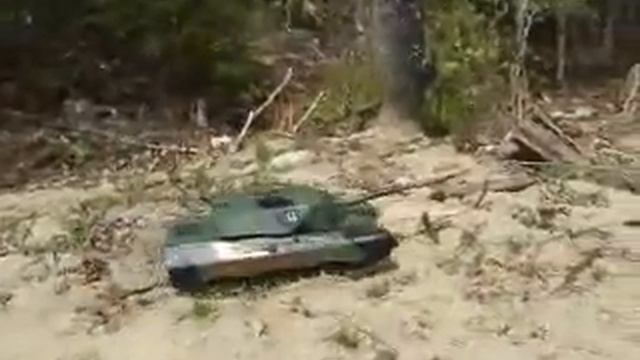 Tamiya 1/16 Leopard A4 tank смотреть онлайн