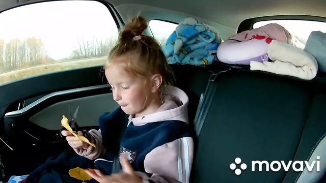 Чем занять ребёнка в машине?!🤗 эко занятие😁Безопасные ножницы и лист👍#наморе #наморенамашине