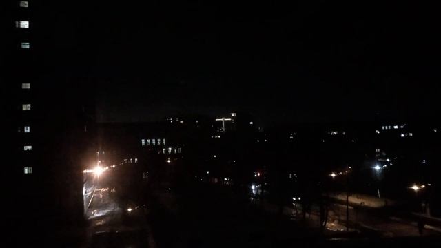 Сегодня.Вид .Окно на лестничной площадке. смотреть онлайн