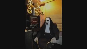 Я ВАС ПРИВЕТСТВУЮ! (360p)