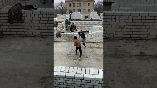 Каменщики жгут!!!!!!!!!!!! смотреть онлайн