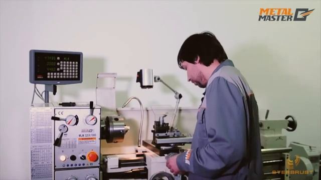 Универсальный токарно-винторезный станок с УЦИ Metal Master X32100 смотреть онлайн