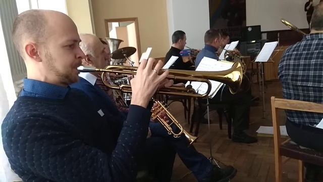 Соло на трубе "Опавшие листья" отрывок смотреть онлайн