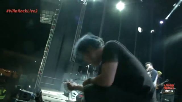 Lagwagon - Heartbreaking Music (live at Viña Rock 2015) смотреть онлайн