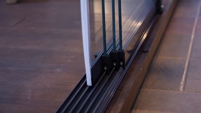 Раздвижная система безрамного остекления для террас Lumon