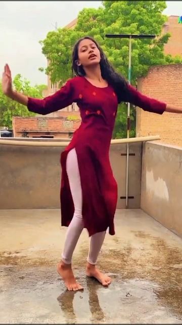 Young Girl Amazing Dance At Home смотреть онлайн