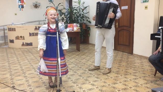 24.09.2018 Тараненко Олеся (7 лет) Концерт в библиотеке смотреть онлайн