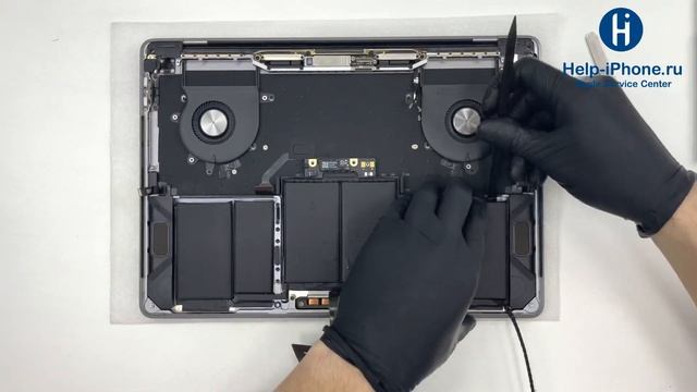Замена аккумулятора на MacBook Pro A1989 (2018), чистка от пыли и замена термопасты смотреть онлайн