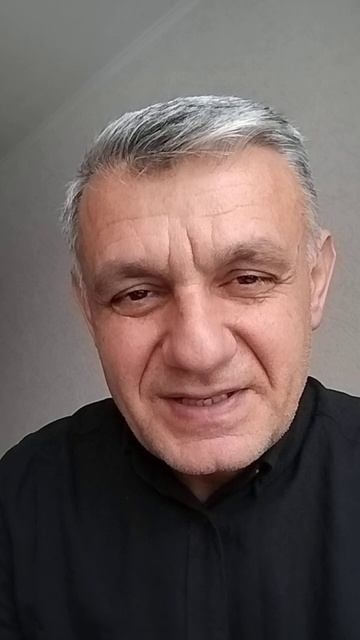 Омар Хайям. Один не разберёт, чем пахнут розы смотреть онлайн