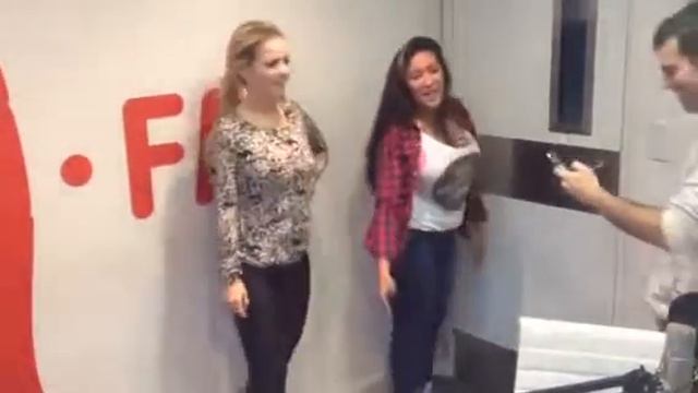 Ale Maglietti en #EsMuyBueno смотреть онлайн