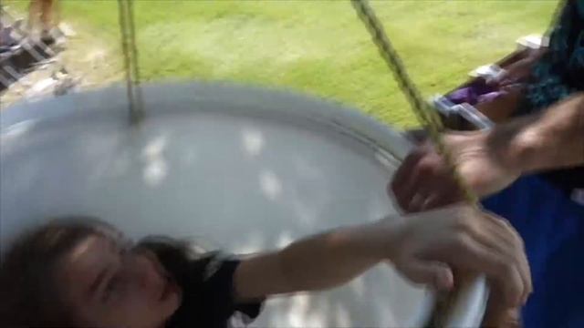 В БОЧКАХ ЗА КЛУБНИКОЙ смотреть онлайн