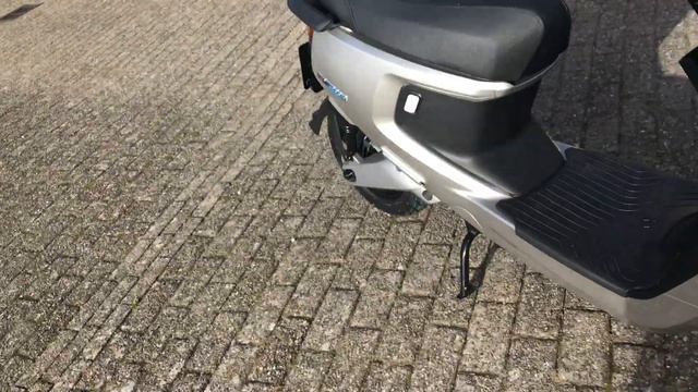 Electric NIU+ (plus) scooter 25km/h (new) смотреть онлайн