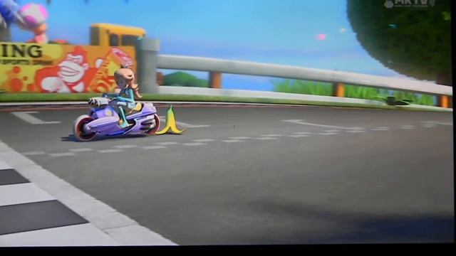 Slow Motion Blue Spiny Explosion смотреть онлайн