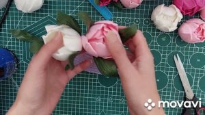 пионы из изолона для светильников-букетов и шляпных коробок.