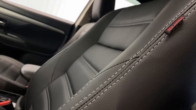 Mitsubishi Outlander 3. Авточехлы смотреть онлайн