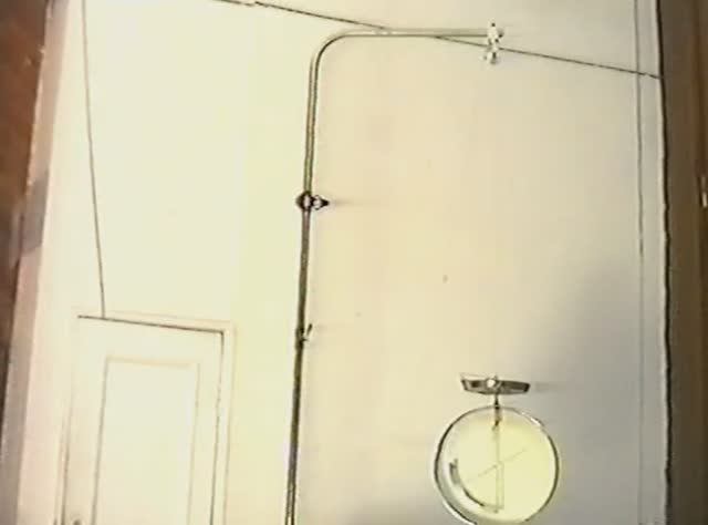 Физика. Опыты. Электричество и магнетизм. Ёмкость. Ёмкость уединённого проводника смотреть онлайн