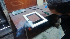 Улучшил рамку под фотографию.