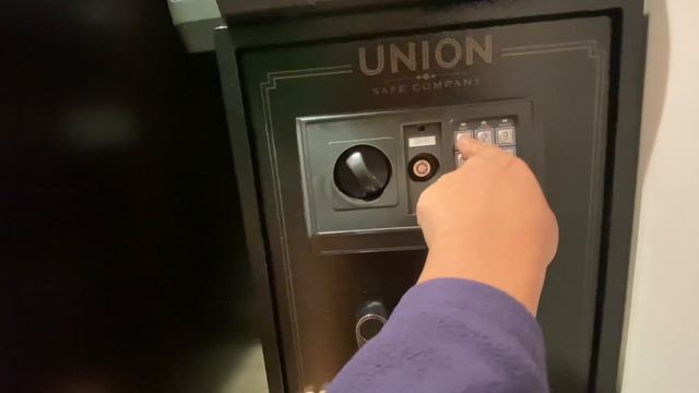 Union Safe Company 1.5 Cubic Foot Safe/ First Code/ Lost Key смотреть онлайн