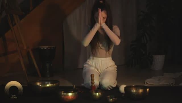 Experience DEEP Relaxation with Tibetan Singing Bowl Sound Bath | 1888 Hz Healing Frequencies смотреть онлайн