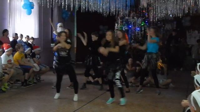 7 В Танец обезьян смотреть онлайн