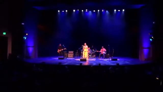 If I Ain't Got You - Miss Sydney & The Downtown Saints - Live смотреть онлайн