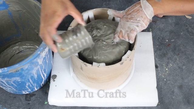 How to make a potted plant from cement /MaTu Crafts смотреть онлайн