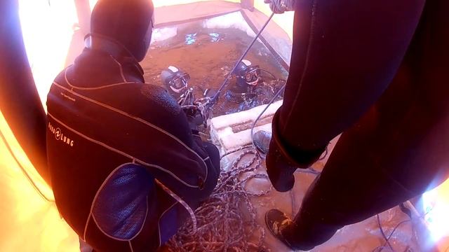 Водолазные работы. Подъем утопленника из бульдозера. 13.01.2021 смотреть онлайн