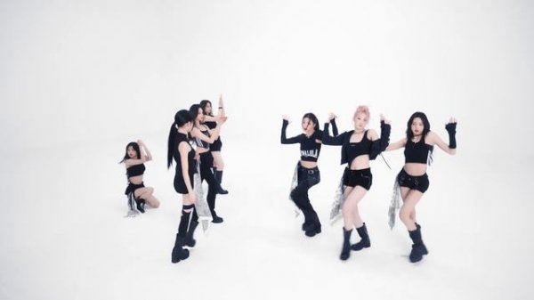 Babymonster - 'BILLIONAIRE' dance performance