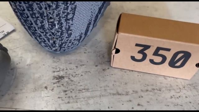 Yeezy Boost 350 V2 Beluga 2.0 смотреть онлайн