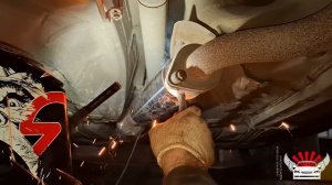 Замена резонатора выхлопной системы автомобиля