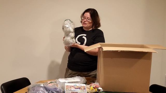 Amazon Returns Baby Pallet Box 1 $100 for $1565 MSRP смотреть онлайн