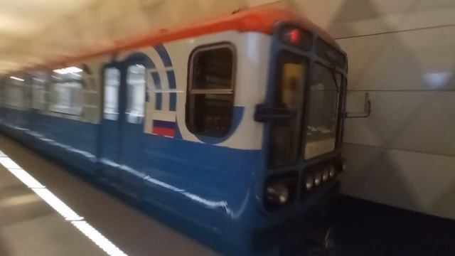 Вагон 2576+БПСН! Номерной 81-717.5М/714.5М с БПСН на станции метро Селигерская! смотреть онлайн