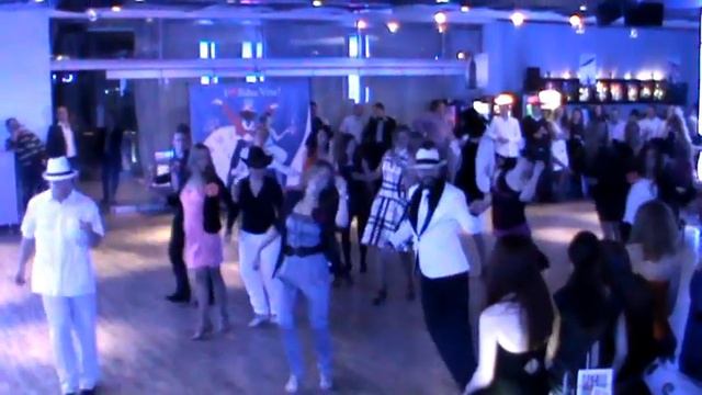 Salsa Tea Party - Mambo King Project performance смотреть онлайн