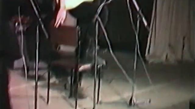 Виктор Цой - Звезда по имени Солнце / Группа крови (Акустика, 21.02.88) смотреть онлайн
