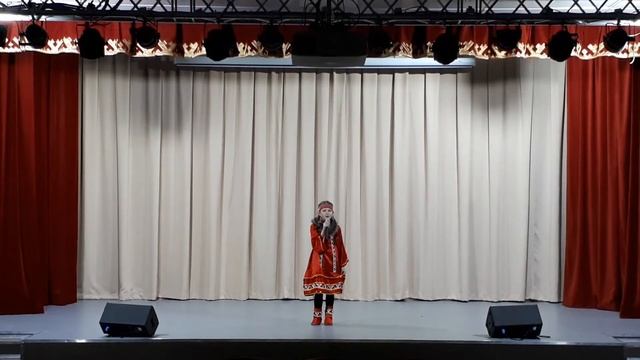 Якимец Миланья Степановна, Ненецкая песня "Сенгакоця". смотреть онлайн