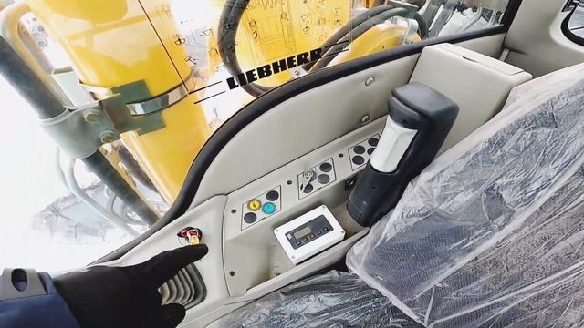 Liebherr полноповоротный экскаватор 934,916,906,904! Видео из архива.