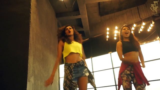 Bollywood Waacking On Dola Re - Alisha Singh & Shakti Mohan