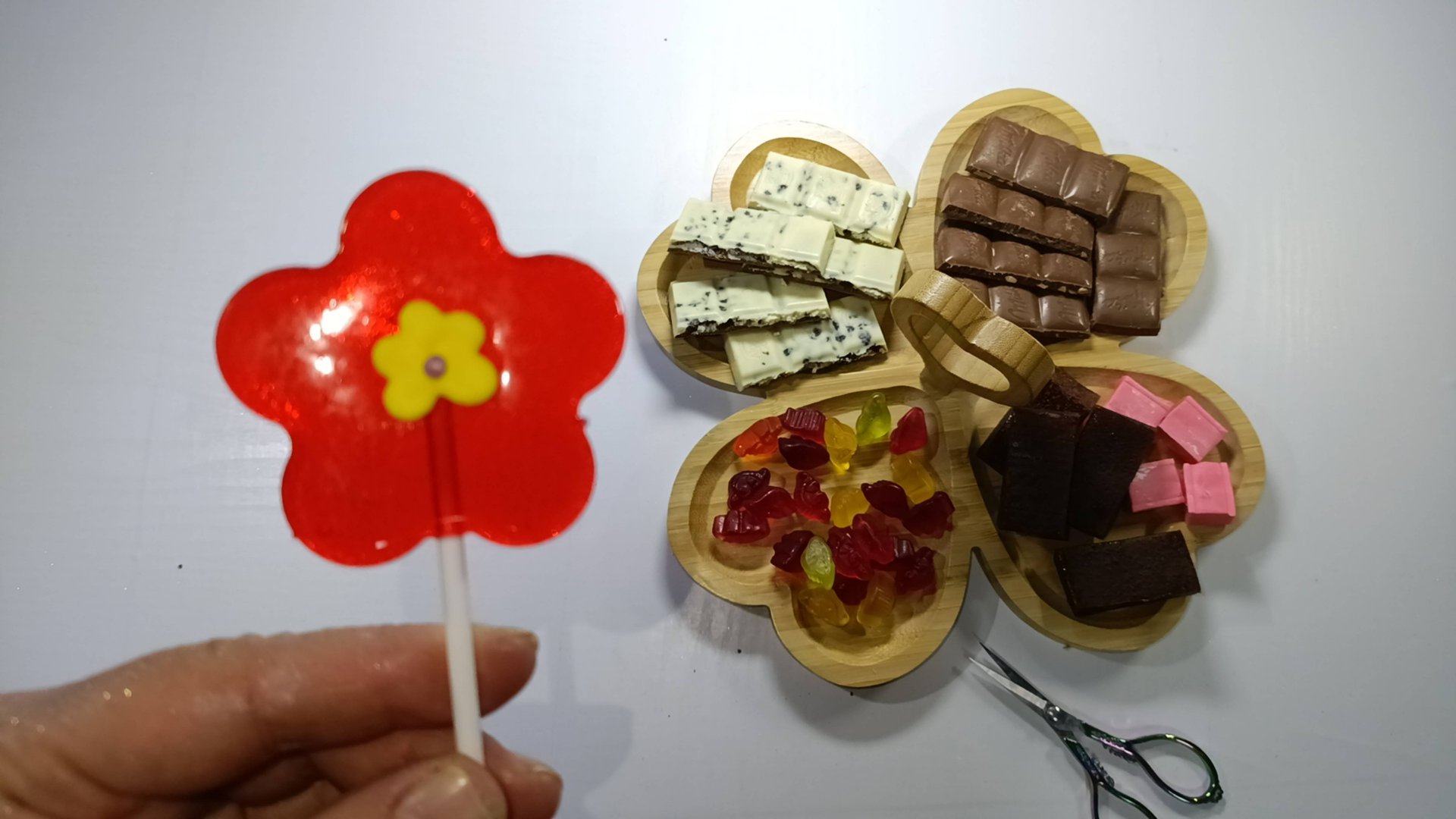 АСМР Шоколадный🍫🍰🍩🍝🍬 приятные звуки АСМР Шоколадная распаковка АСМР 🤗🥰 смотреть онлайн