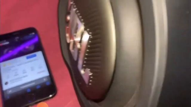 Bass Test Flow JBL смотреть онлайн