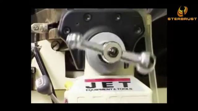 Вертикально-фрезерный станок по металлу Jet JVM 836VS смотреть онлайн