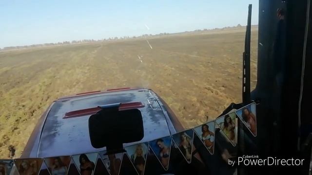 Мтз-3522 CAT с сеялкой Kverneland 6000! смотреть онлайн